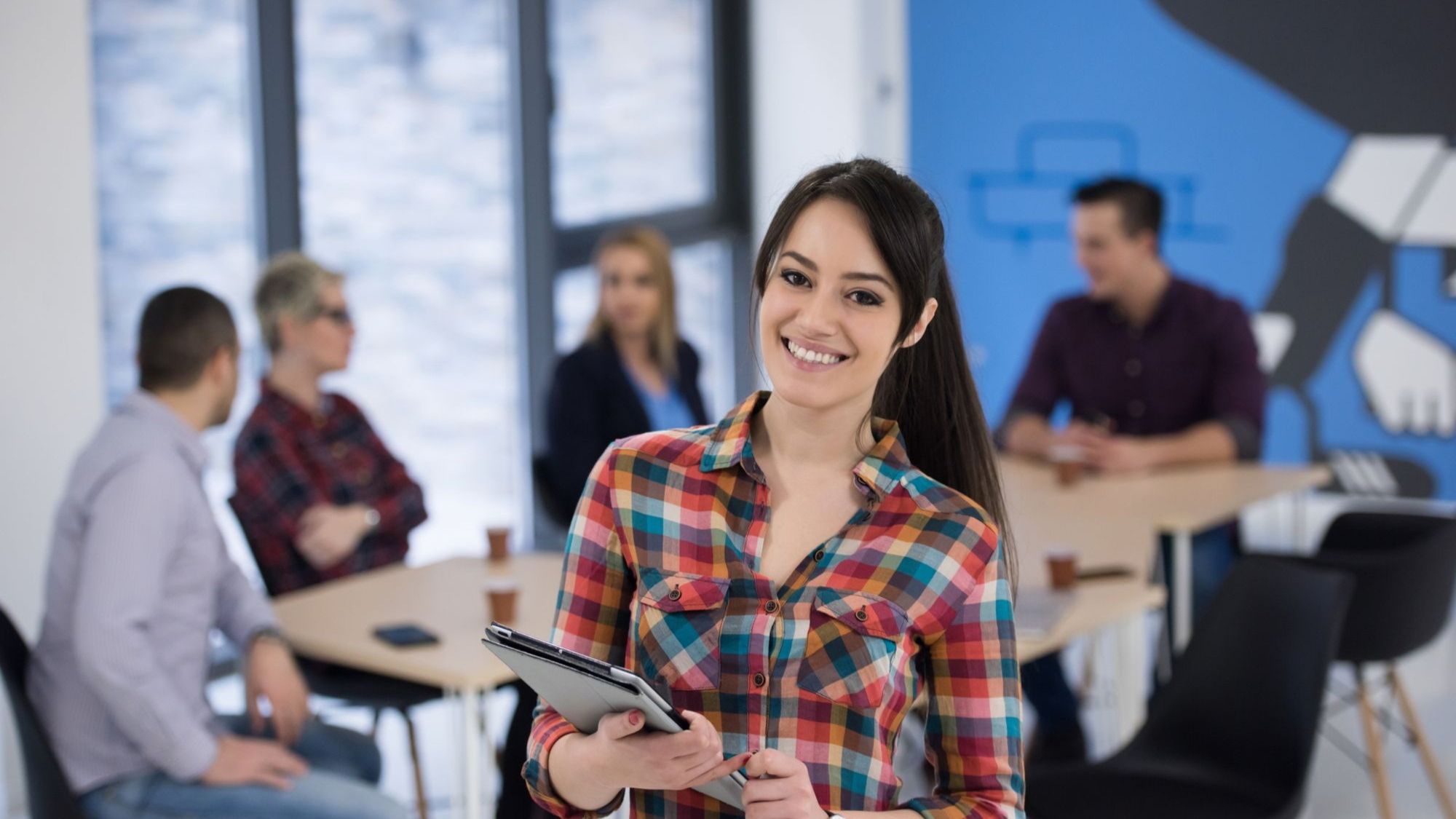 How to Make it OBVIOUS That You're an Expert on Social Media